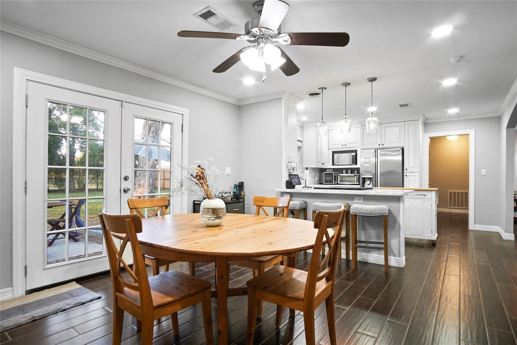 9928 Westview Drive - Photo 11