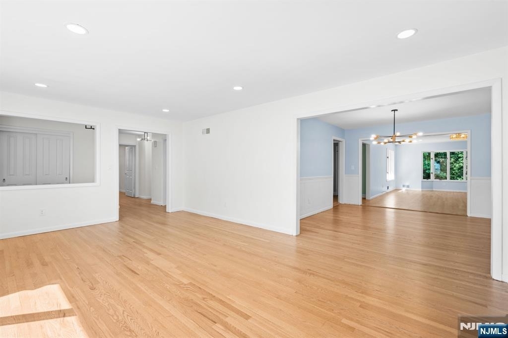 601 Iroquois - Photo 8