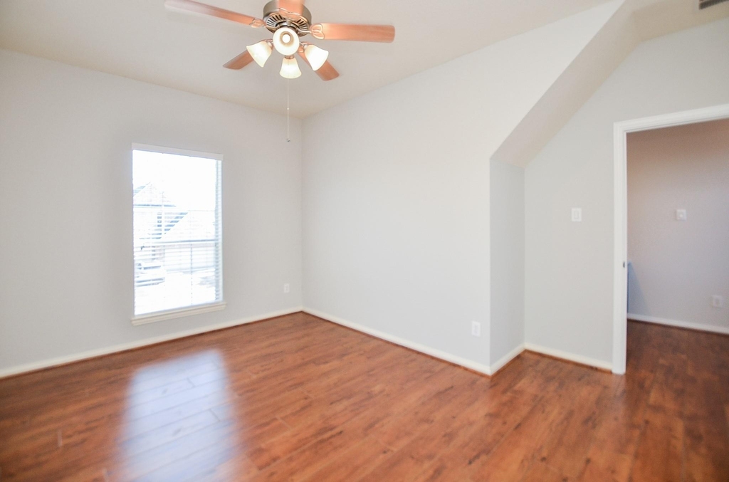 4315 Village Forest Drive - Photo 38