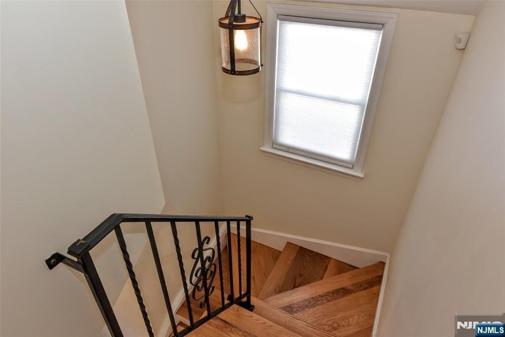 175 Center - Photo 21