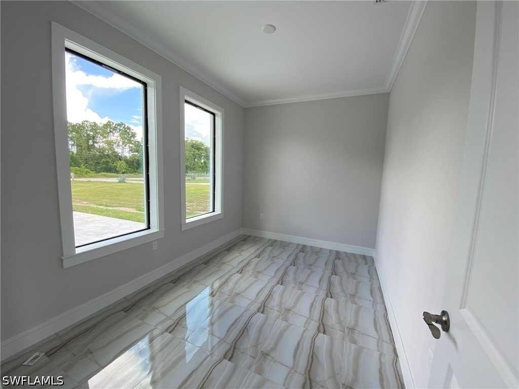 4362 40th Street Ne - Photo 18