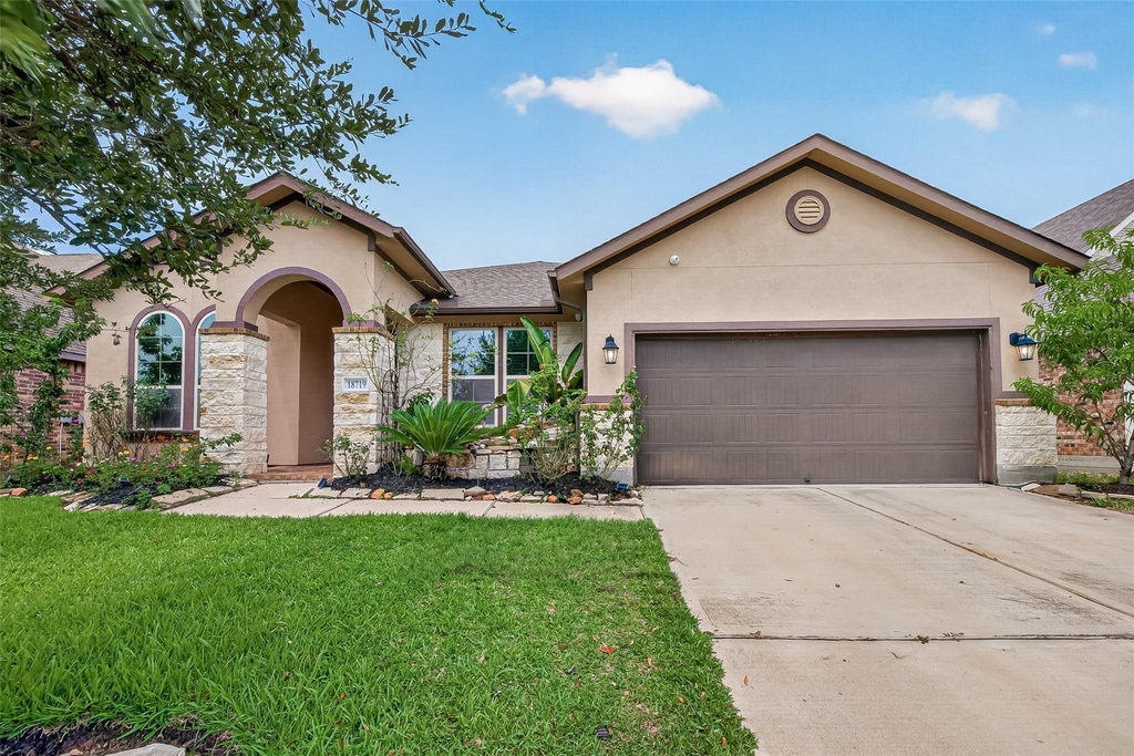 18719 Evanhale Bend Drive - Photo 0