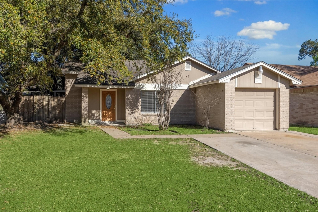 23902 Silversmith Lane - Photo 0