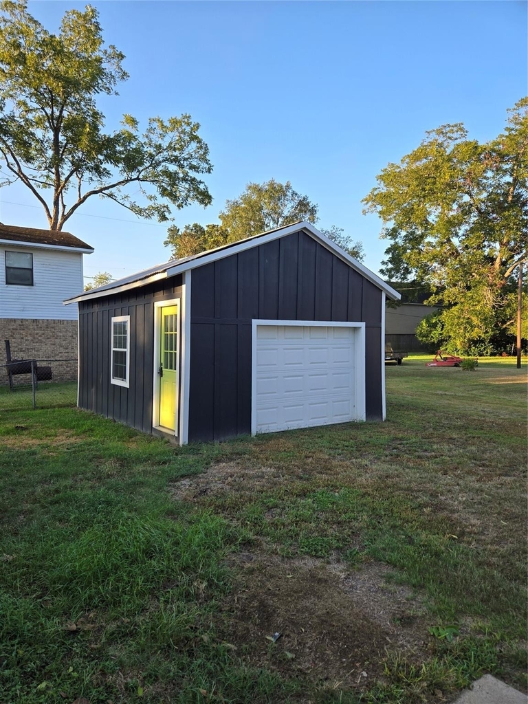 402 4th Street - Photo 9