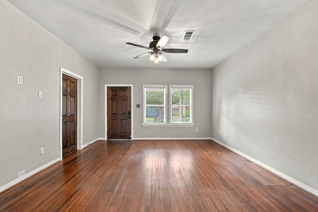 905 Pizer Street - Photo 3