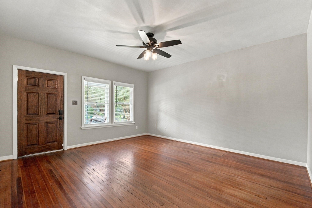 905 Pizer Street - Photo 2