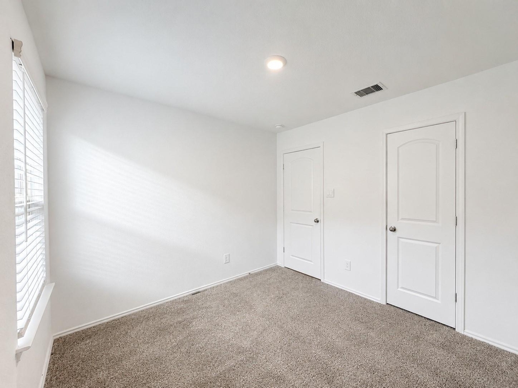 21518 Corsica Cove Court - Photo 7