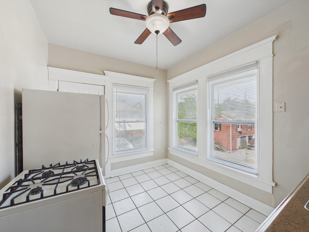 1630 Richmond Avenue - Photo 13