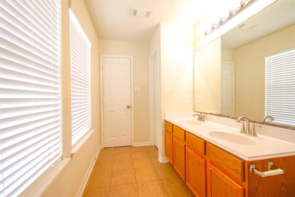 15602 Waumsley Way - Photo 26