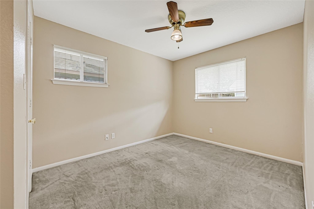3816 Newton Drive - Photo 14