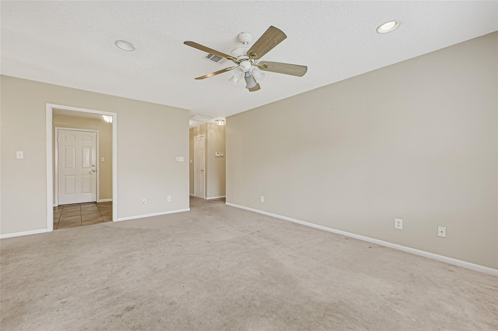 3816 Newton Drive - Photo 8