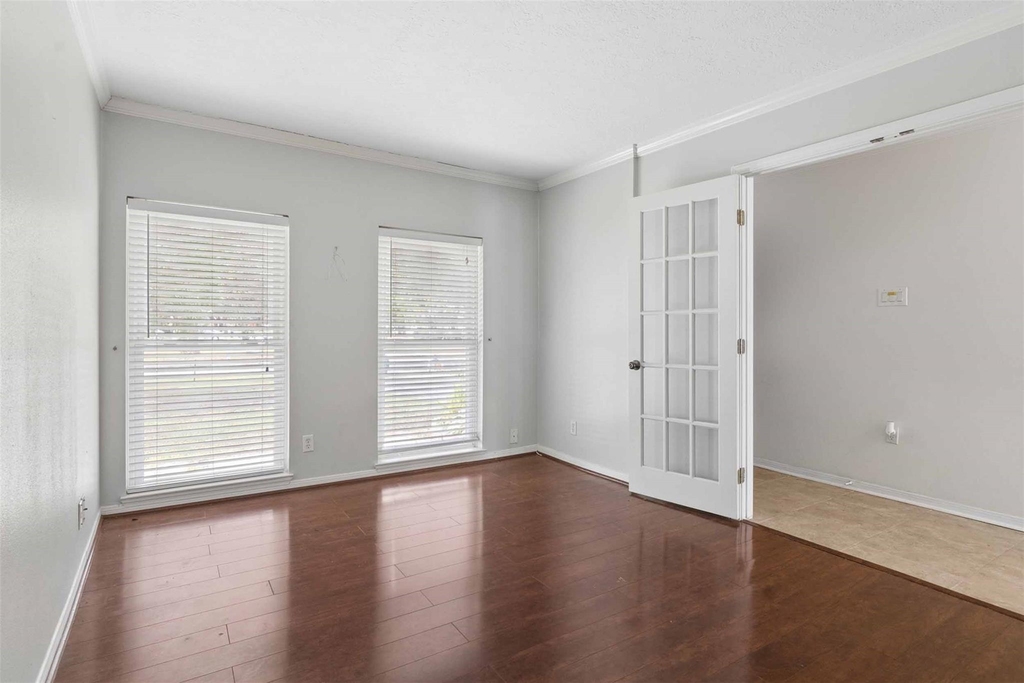 5914 Willowbend Boulevard - Photo 3