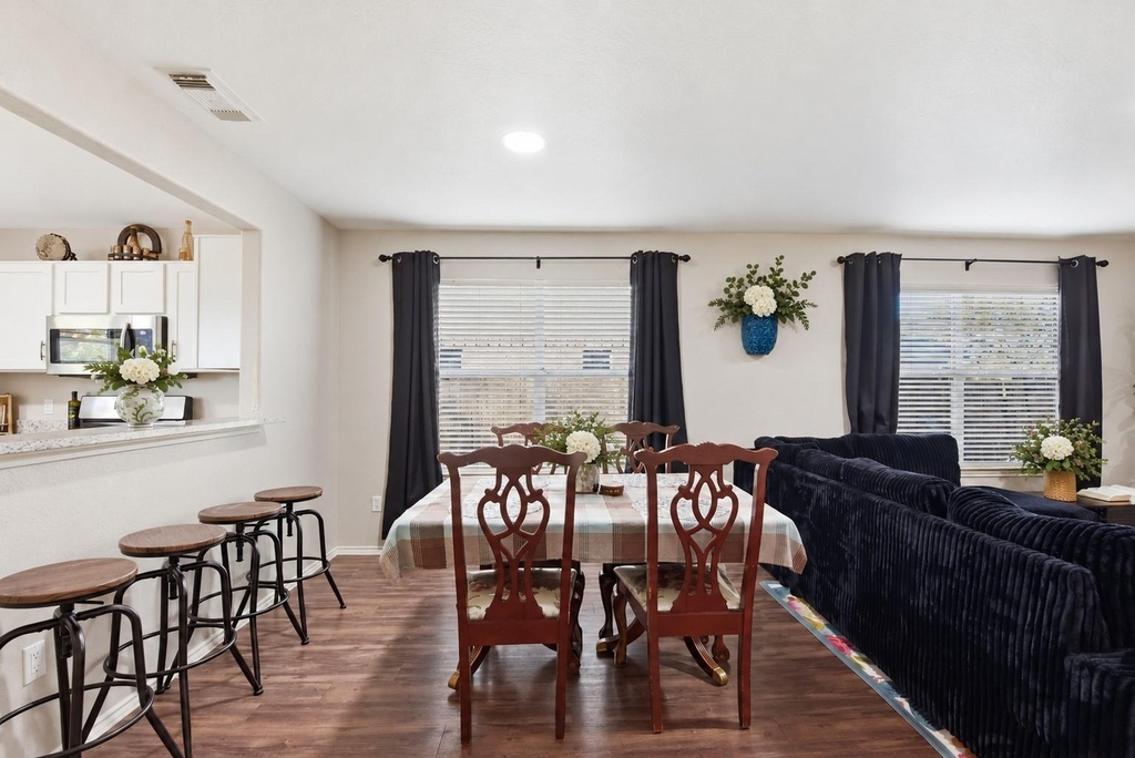 9519 Maple Green Lane - Photo 8