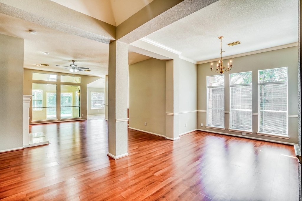 10330 Claybrook Drive - Photo 3