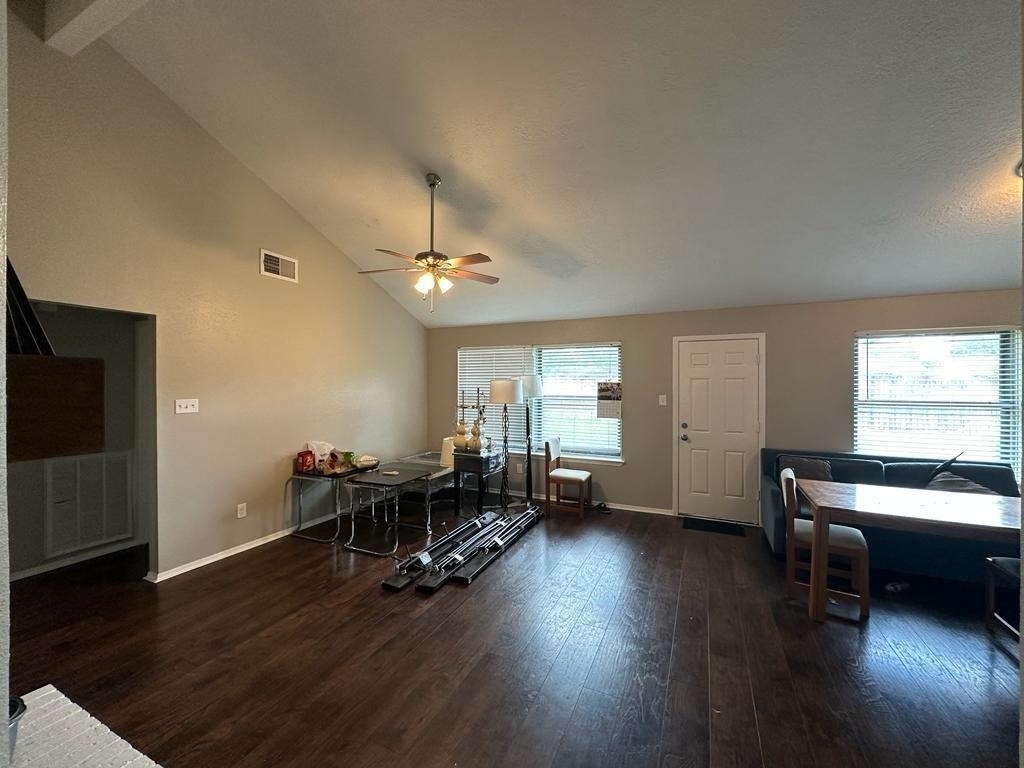 10921 Pecan Drive - Photo 7