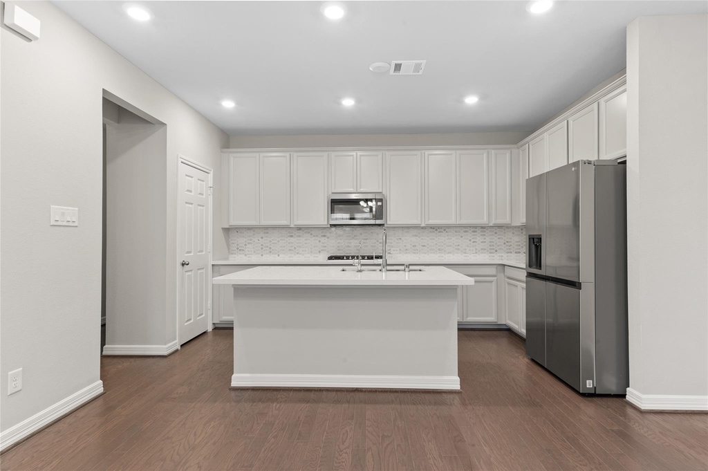 9511 Towne Lake Parkway - Photo 7