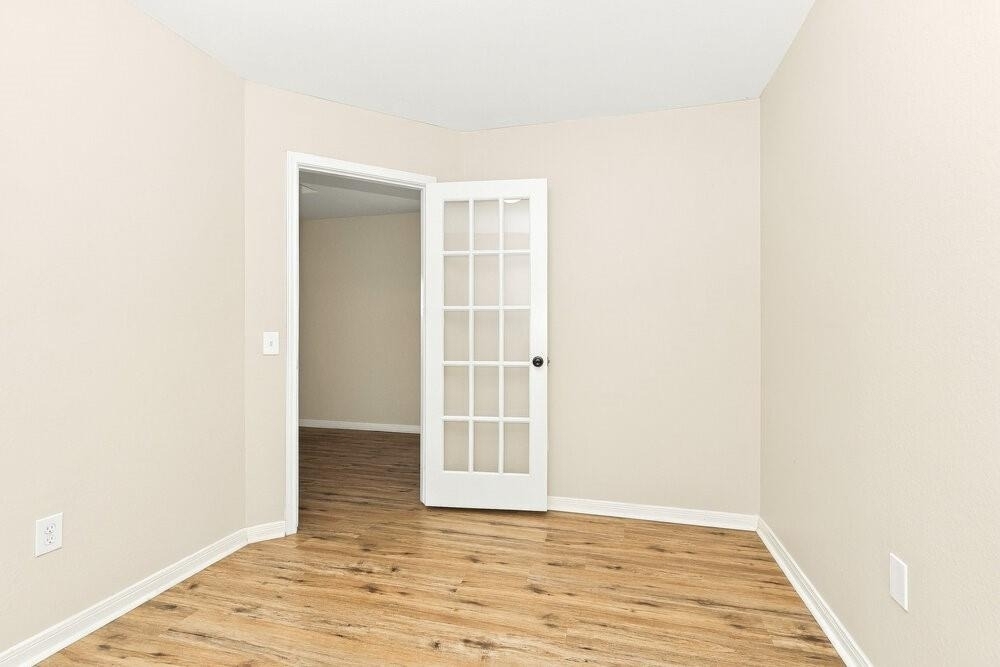 9927 Sanders Rose Lane - Photo 10