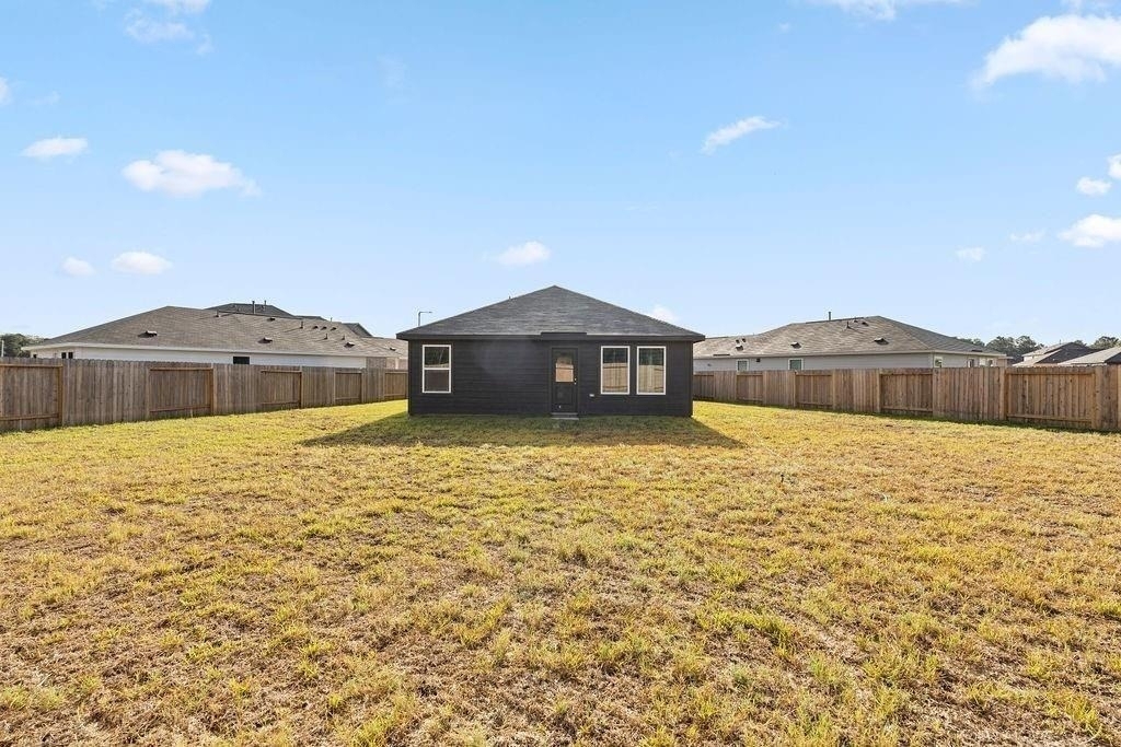 1627 Winwood Drive - Photo 2