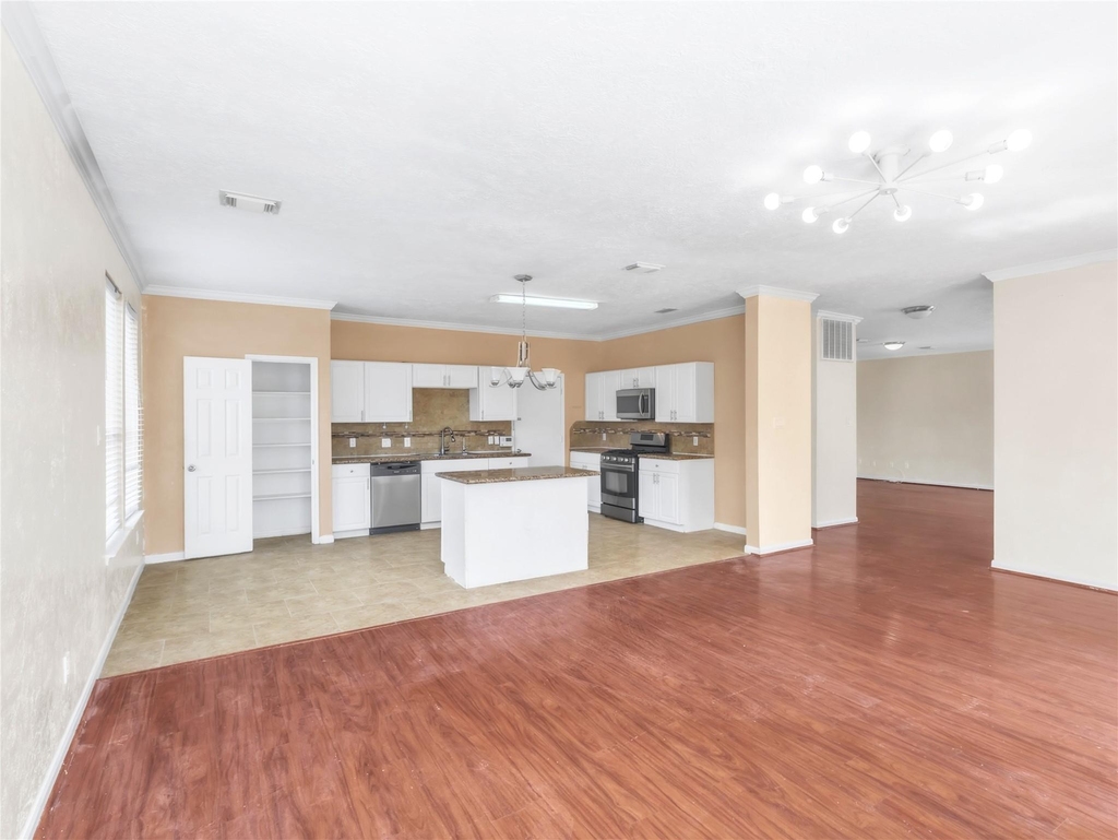 14811 Stocklin Court - Photo 13