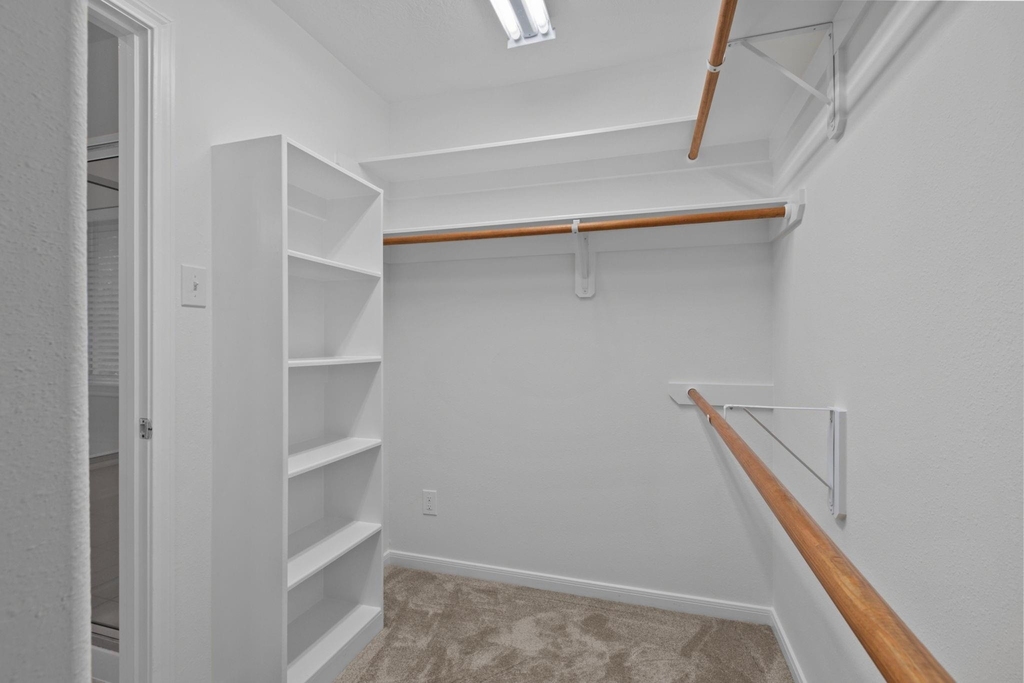 142 W Burberry Circle - Photo 30