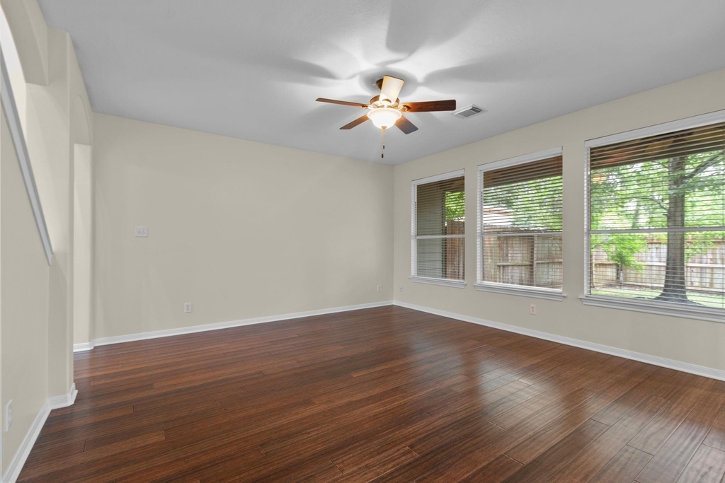 142 W Burberry Circle - Photo 9