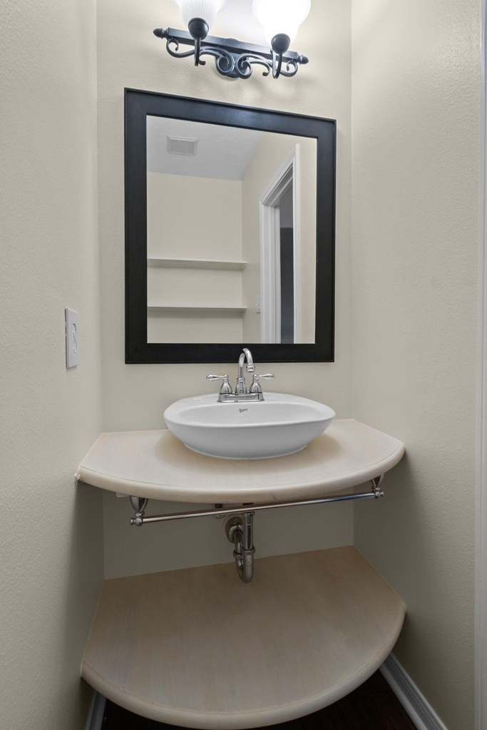 142 W Burberry Circle - Photo 18