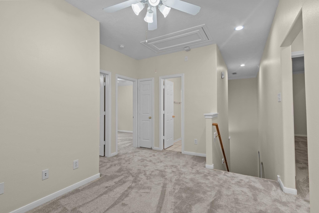 142 W Burberry Circle - Photo 21