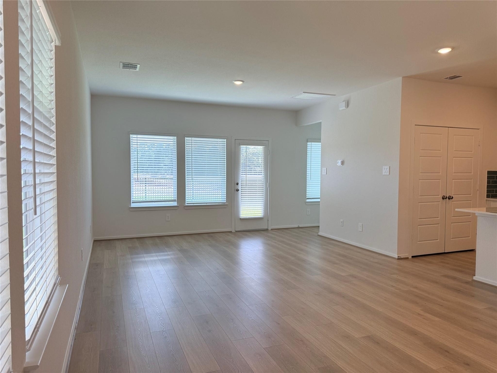 16266 Parish Pointe Court - Photo 12