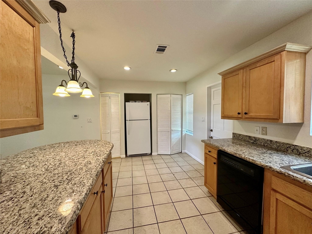 5720 Parwill Street - Photo 1