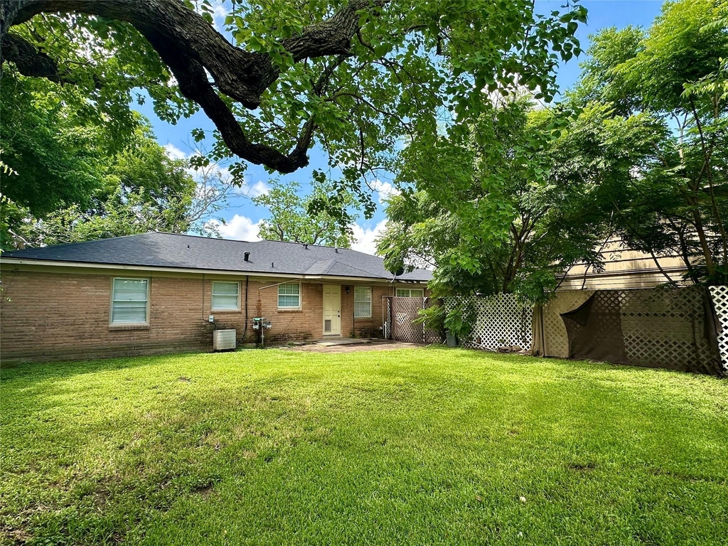 5720 Parwill Street - Photo 16