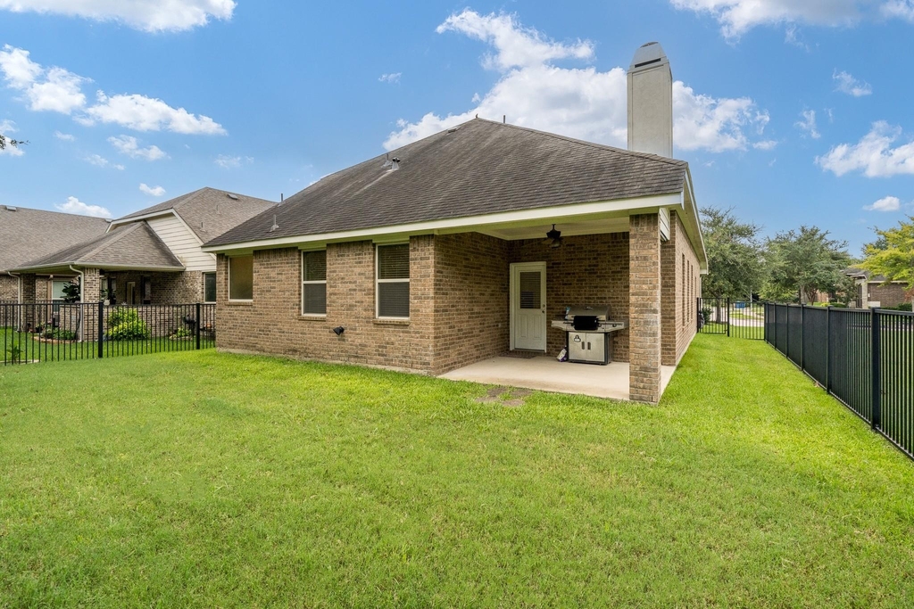 18918 Cove Pointe Dr - Photo 7