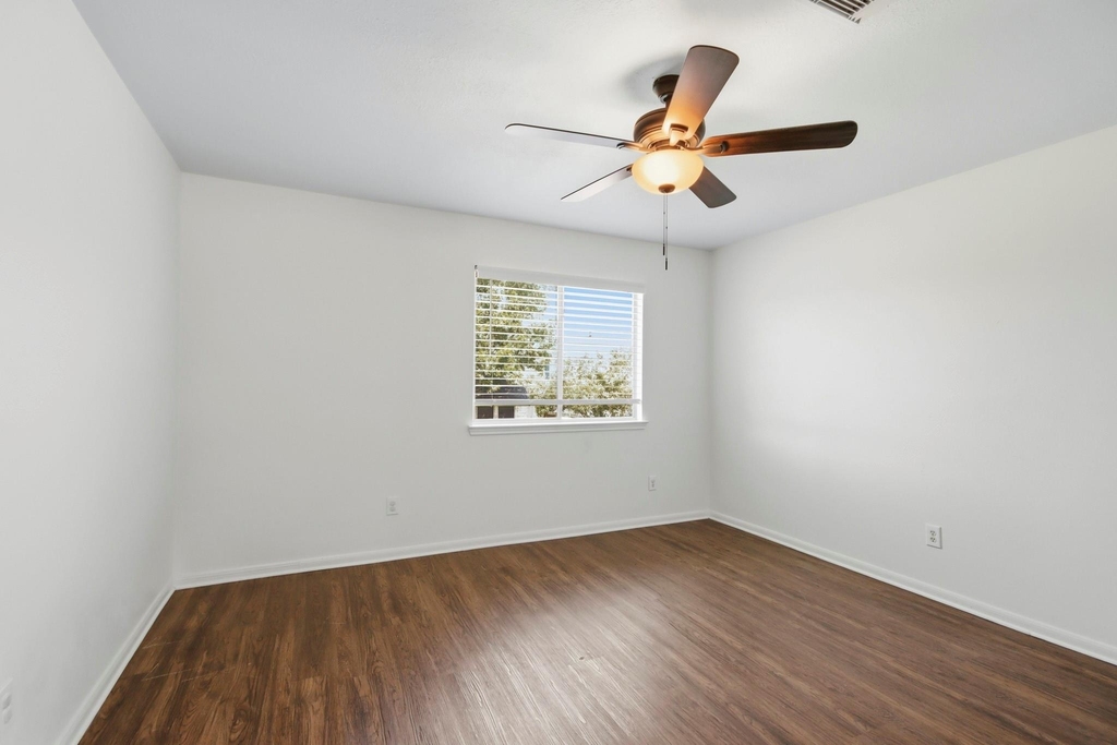 15127 Green Whisper Drive - Photo 11