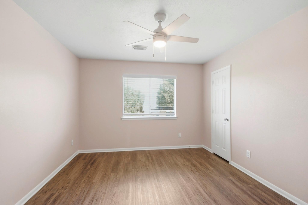 15127 Green Whisper Drive - Photo 9