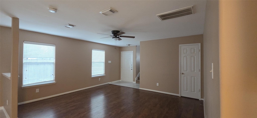 4302 Pecos River Drive - Photo 2