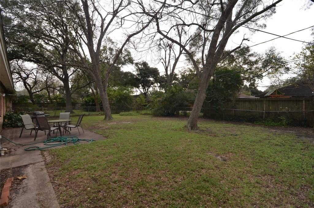 5215 Sanford Road - Photo 25