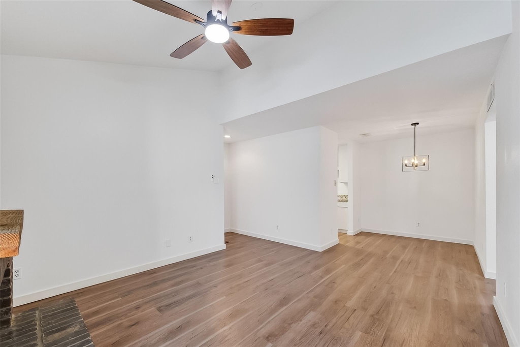 7900 N Stadium Drive - Photo 16