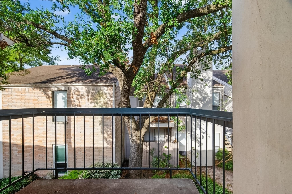 7900 N Stadium Drive - Photo 11