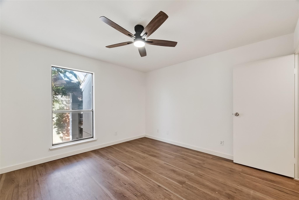 7900 N Stadium Drive - Photo 26