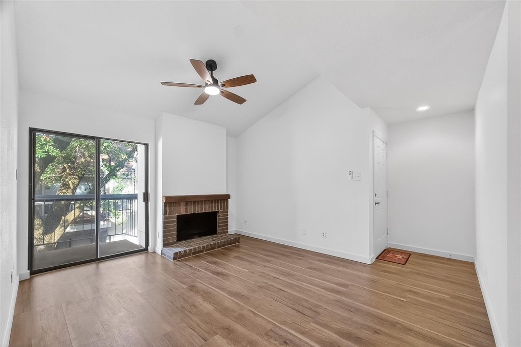 7900 N Stadium Drive - Photo 1