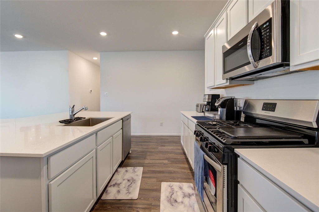 2904 Cordova Hill Drive - Photo 9