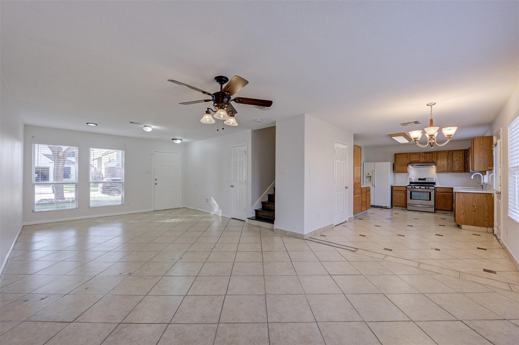 3118 Clipper Winds Way - Photo 2