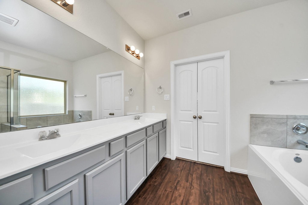 4706 Walnut Willow Court - Photo 40