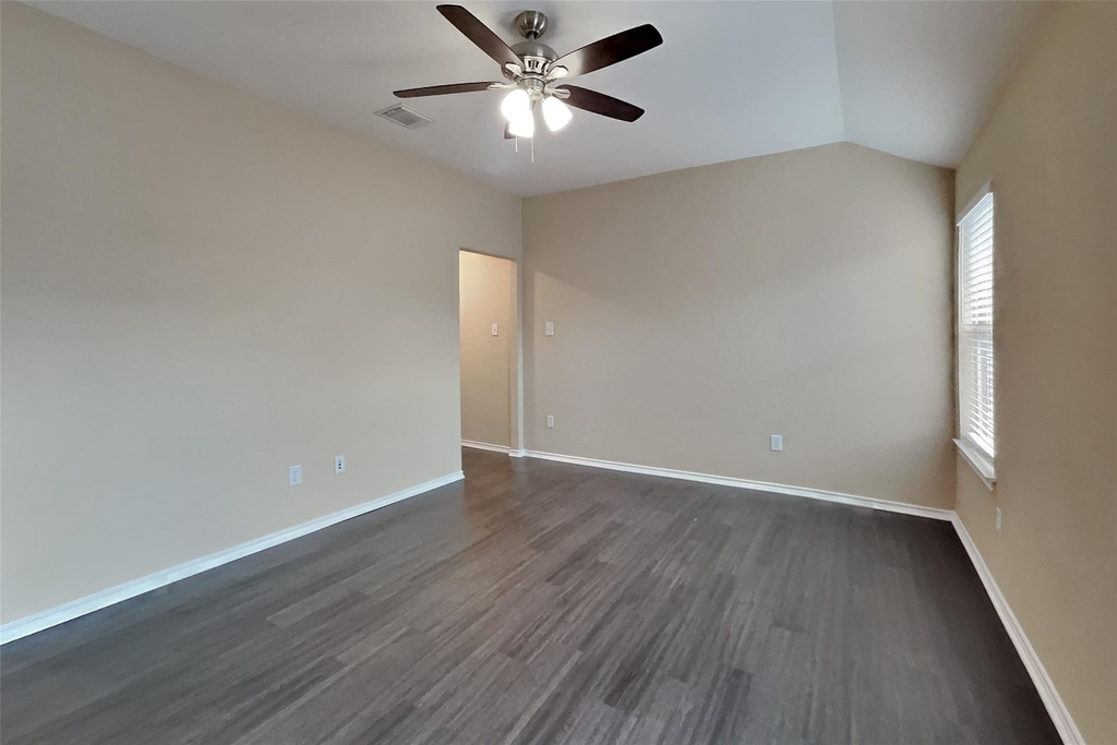 6407 Bennington Spgs Drive - Photo 16