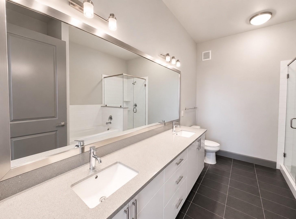 3788 Richmond Avenue - Photo 4