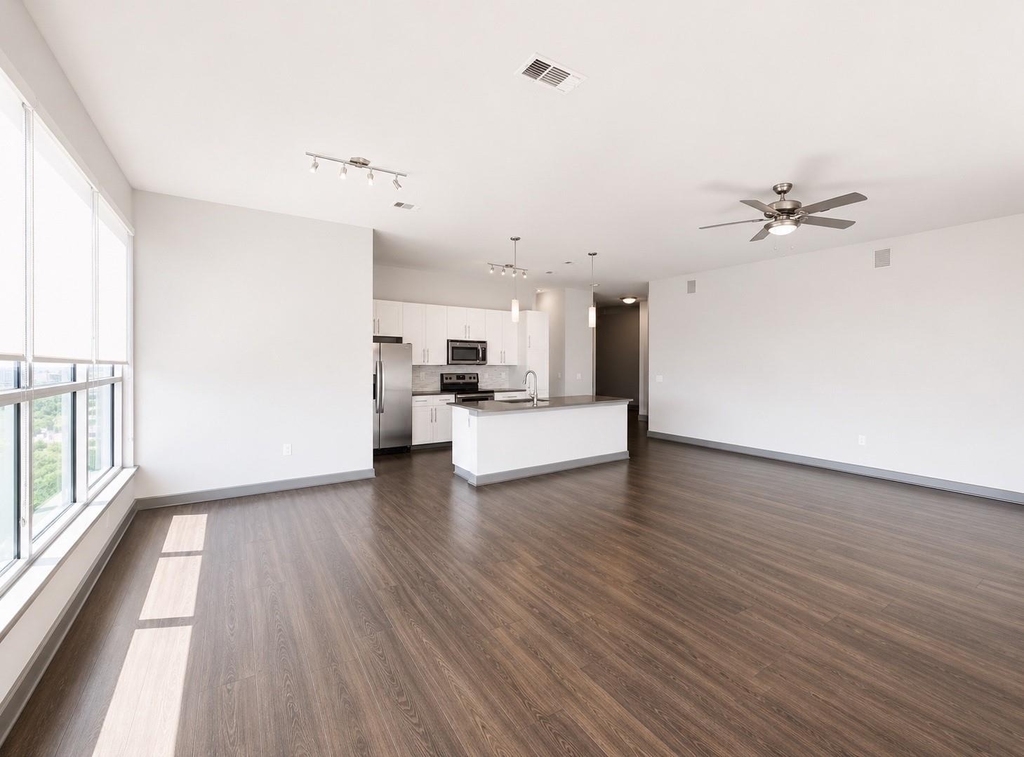 3788 Richmond Avenue - Photo 3