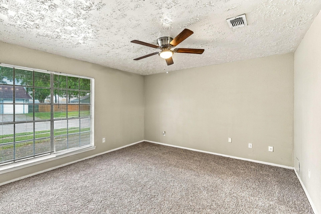 16410 Sky Blue Lane - Photo 9