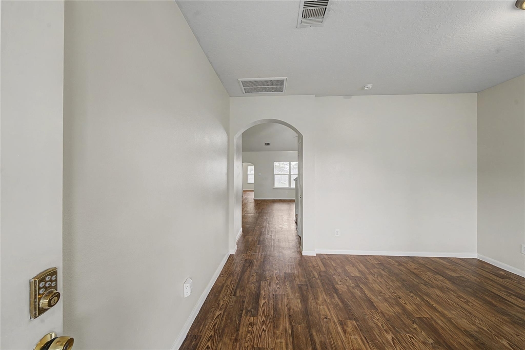 1111 Auburn View Lane - Photo 2