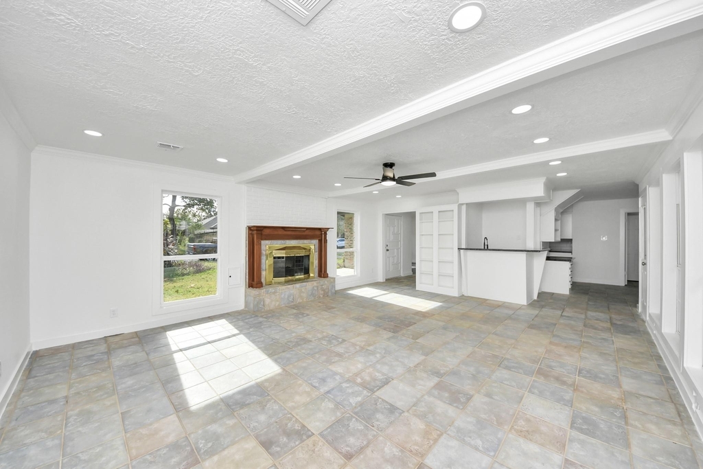 616 S Rivershire Drive - Photo 6