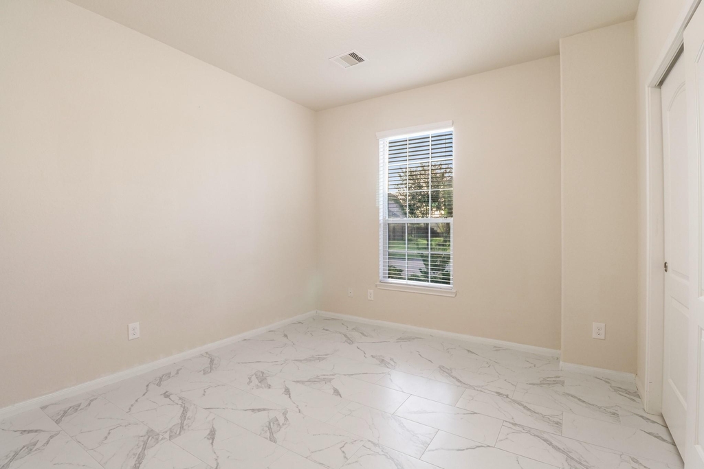 9162 Monarch Field Lane - Photo 9