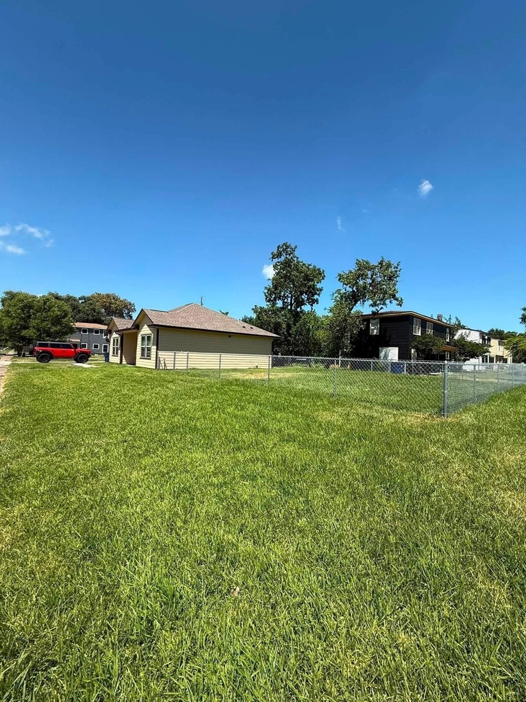 1140 2nd Avenue N - Photo 16